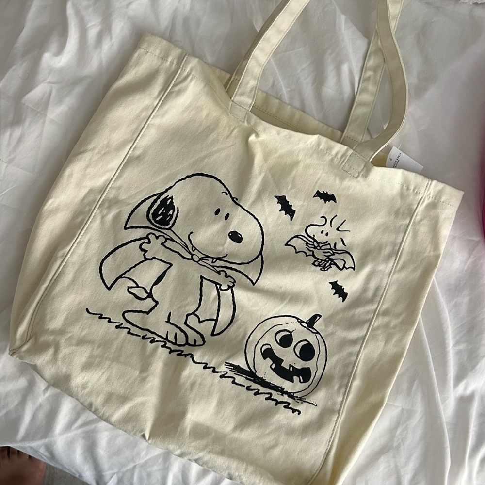 American eagle Peanuts Tote